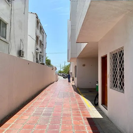 Apartamento Apartamento A Solo 15 Metros De La Playa En Bocagrande *